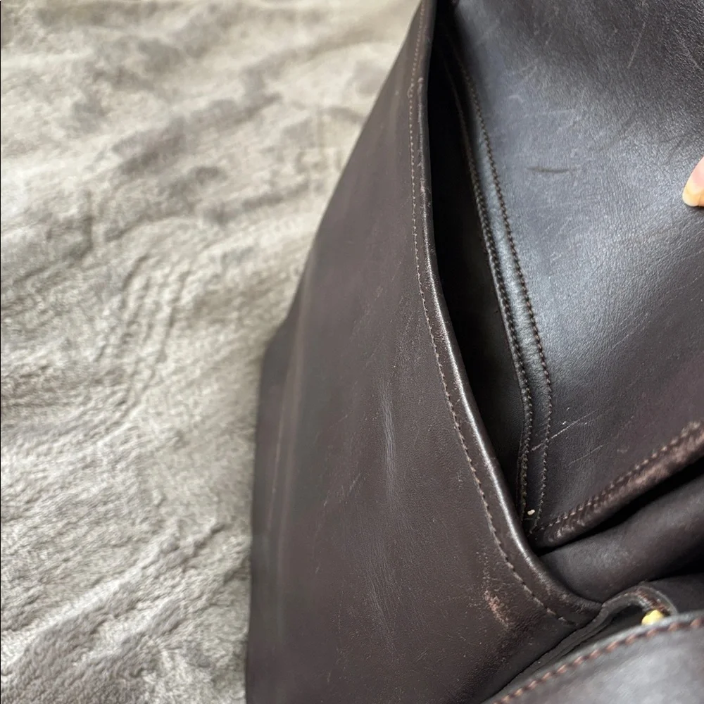 Vintage Sport Coach Dark Brown 90’s Leather Crossbody‎ Bag